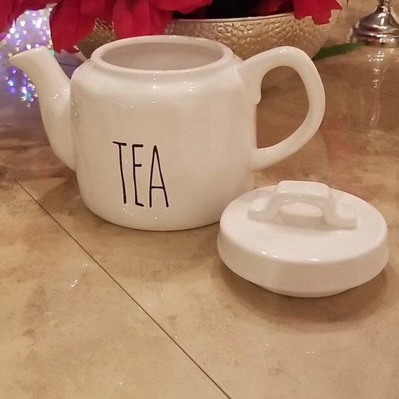 Tea Pot - Picture 3 of 4